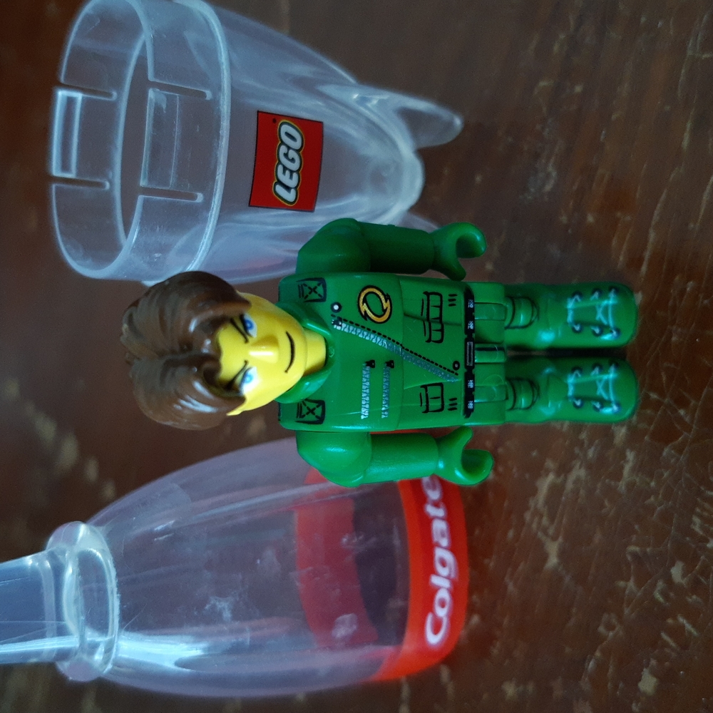 Lego Colgate - Picture 2 of 3